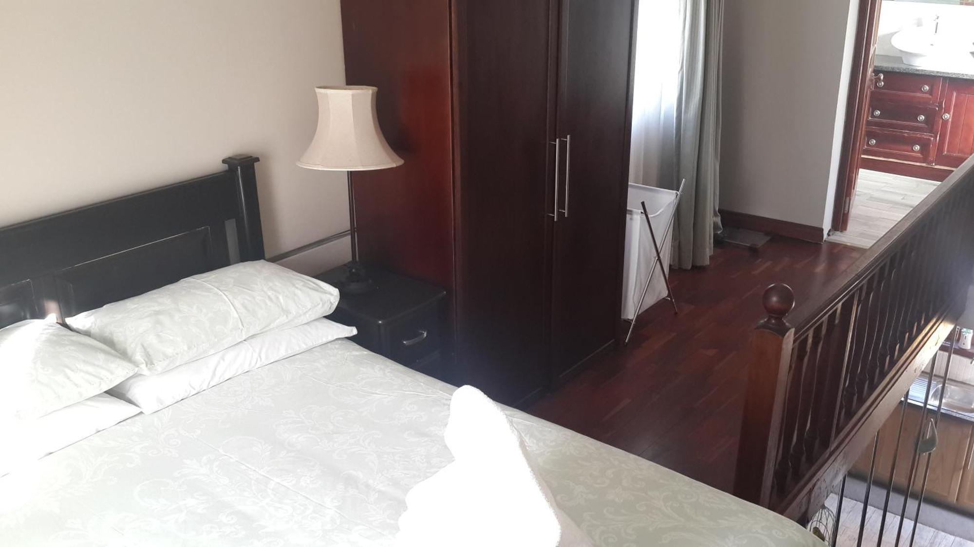 Eagle Rock Executive Guest House Kempton Park Habitación foto