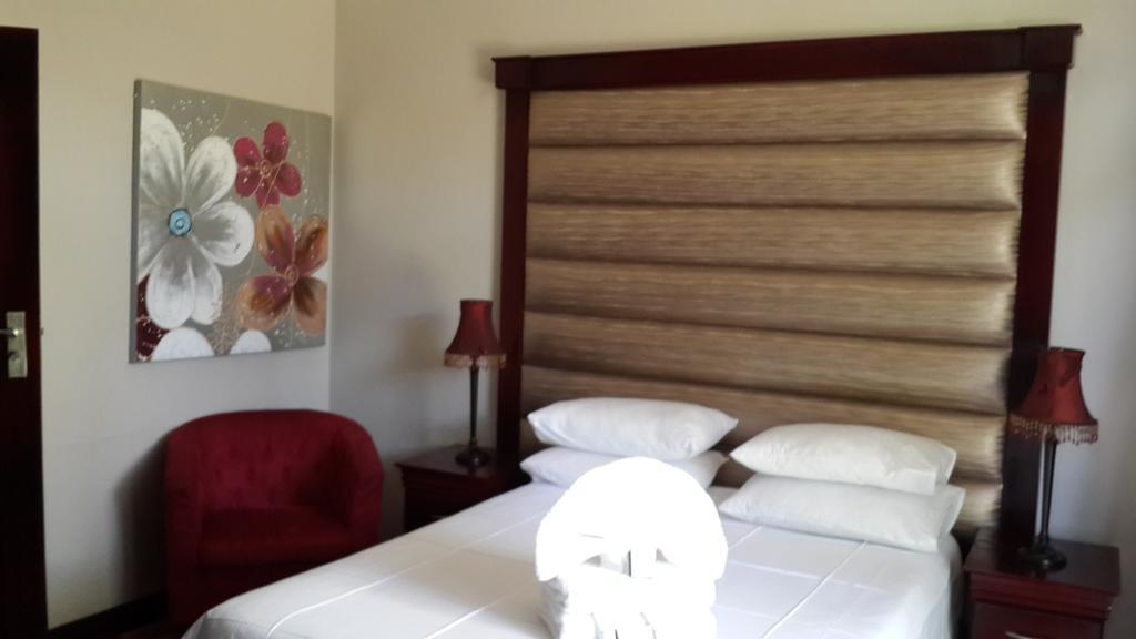 Eagle Rock Executive Guest House Kempton Park Habitación foto