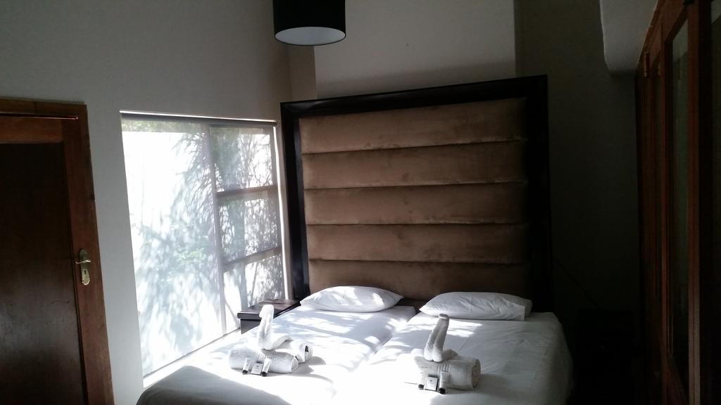 Eagle Rock Executive Guest House Kempton Park Exterior foto