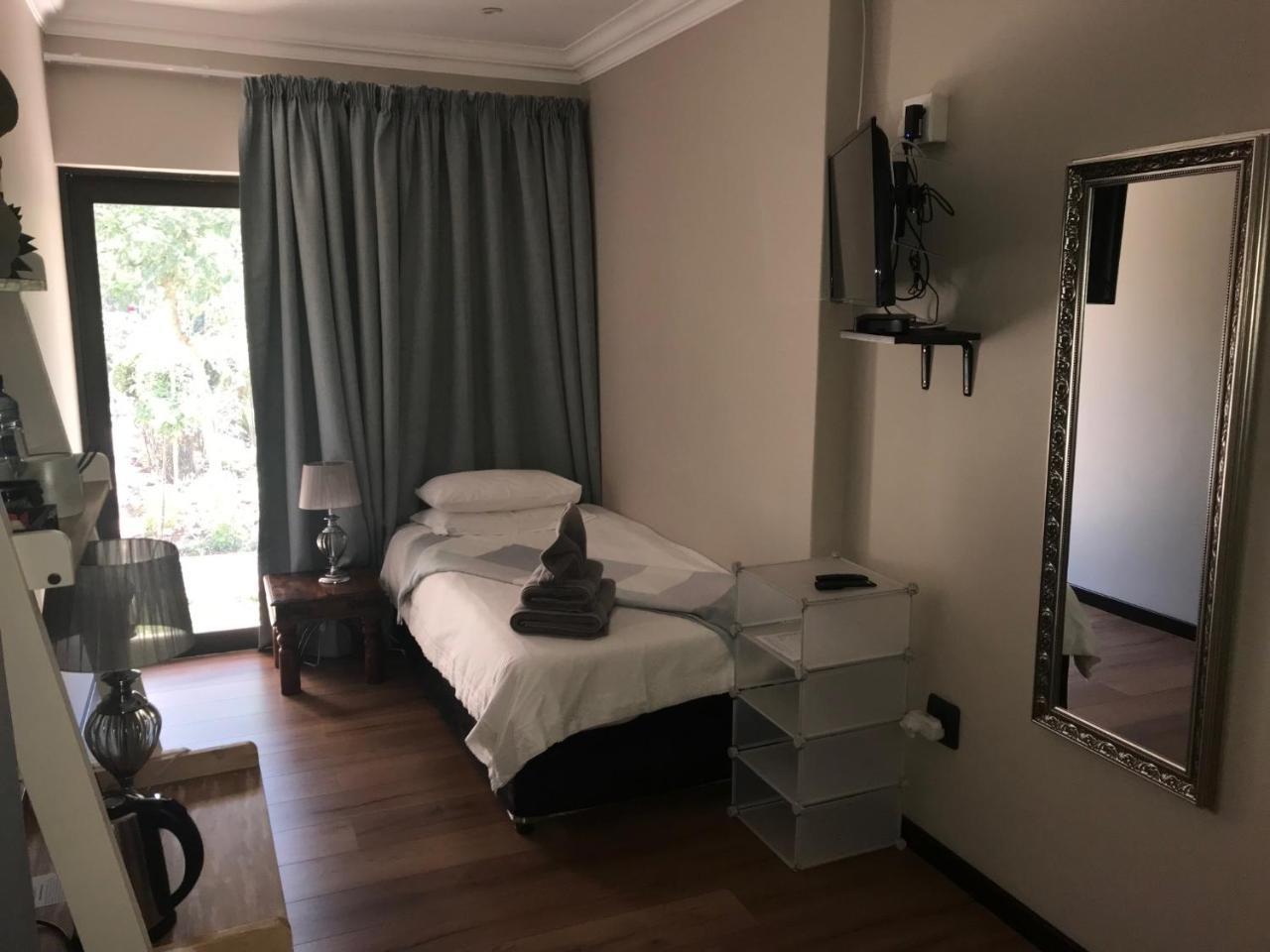 Eagle Rock Executive Guest House Kempton Park Exterior foto